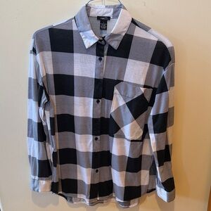 Rue21 Black and White Checkered Shirt